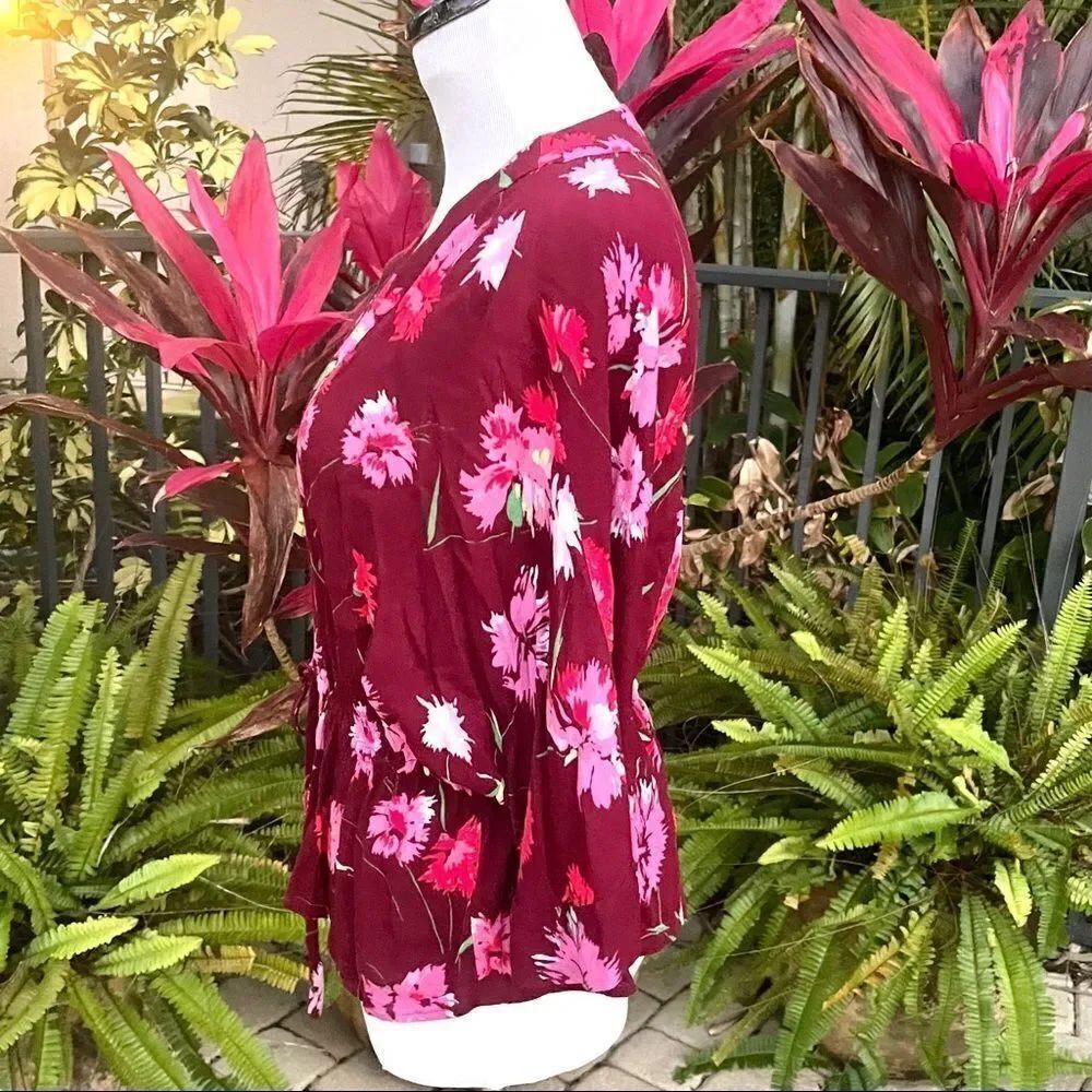 Express Floral Lightweight Cardigan - Picture 2 of 5